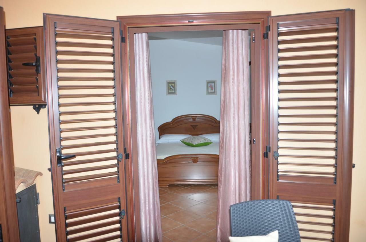 Apartamento Usuonu Baunei Exterior foto